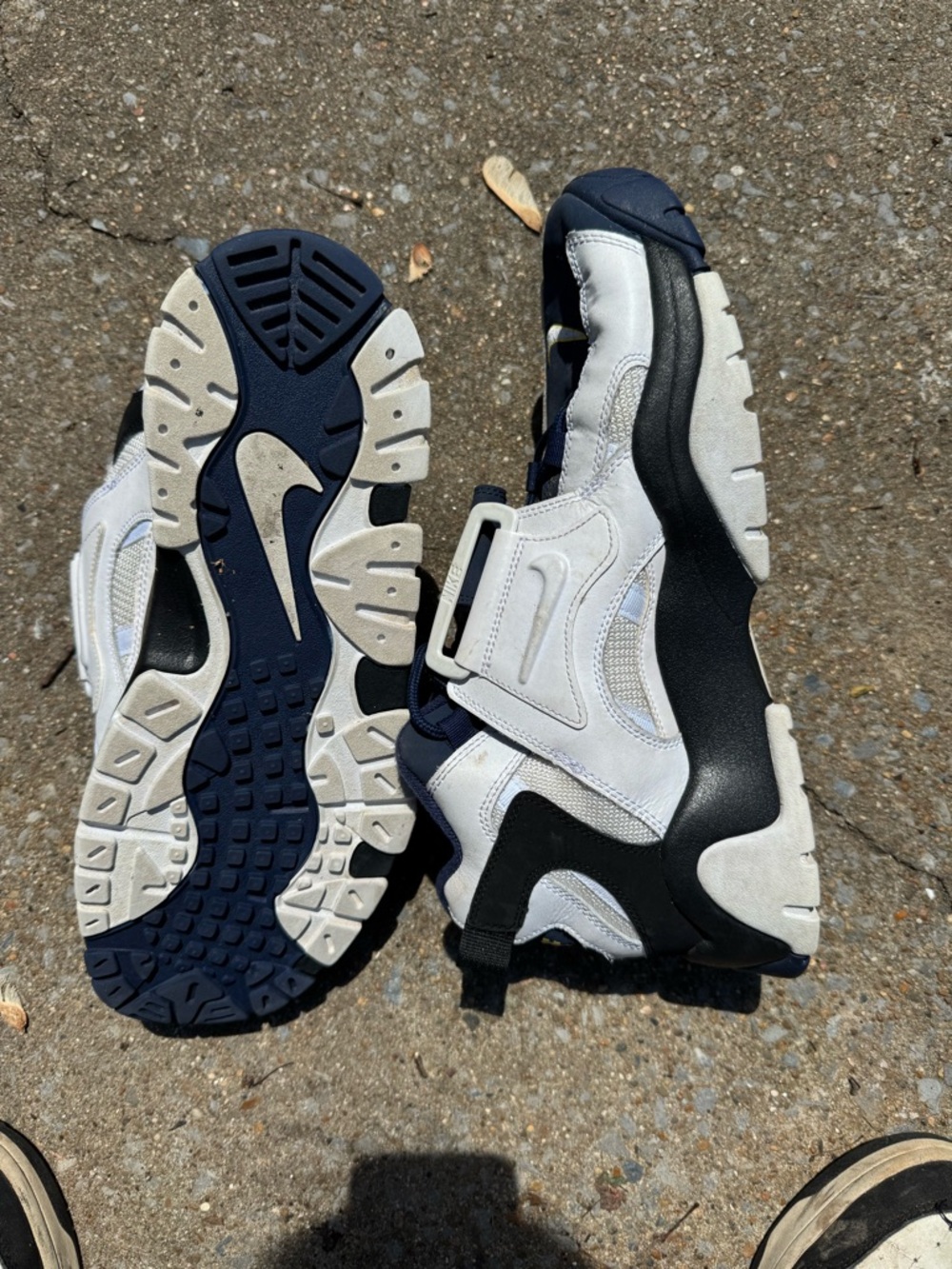 Nike Navy, White and Black Strap Sneakers - Picture 2 of 3
